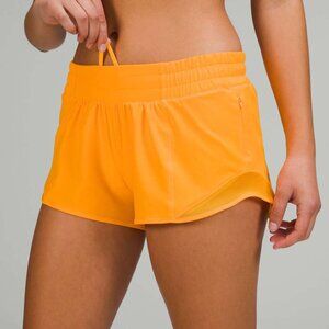Lululemon Hotty Hot Low-Rise Lined Short 2.5" (Clementine)